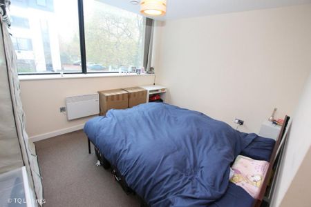 2 bedroom apartment to rent - Photo 4