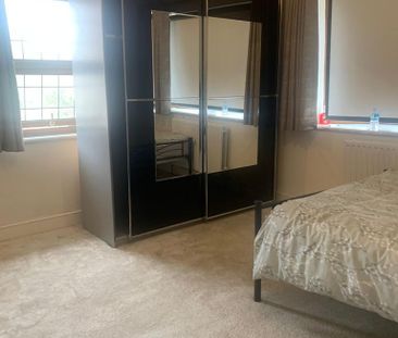 1 bedroom in a house share to rent - Photo 5