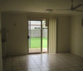 Charming 3 Bedroom House in Kirwan - Your Perfect Rental! - Photo 6