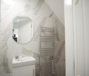 3 bedroom semi-detached house to rent - Photo 5