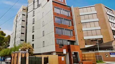 Studio small balcony - Photo 5