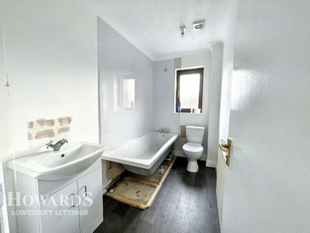 2 bedroom terraced house to rent - Photo 3