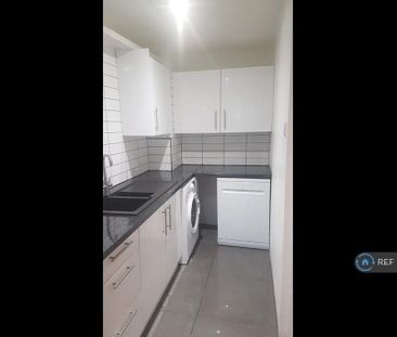 2 bedroom maisonette to rent - Photo 5