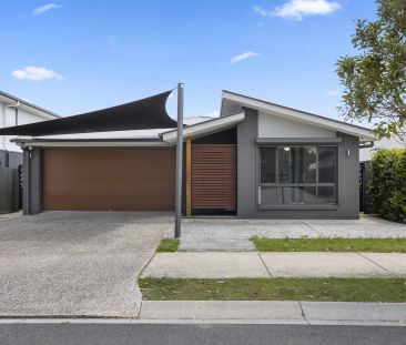 Family Home with Ducted Air-conditioning & Solar Electricity - Photo 5