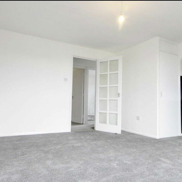 Dunnock Close - Photo 1