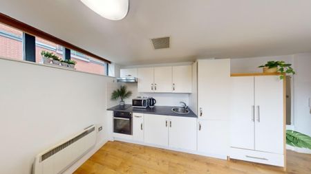 Studio to rent - Photo 4