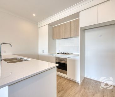 LOW MAINTENANCE LIVING - Photo 6