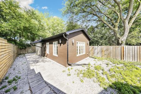 For Lease - 8 Fraserton Crescent, Toronto, Ontario - Photo 5