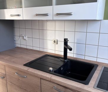 Buttstädt, Wohnberechtigungsschein: 4-Raum-Wohnung mit Balkon (ME12) - Photo 1