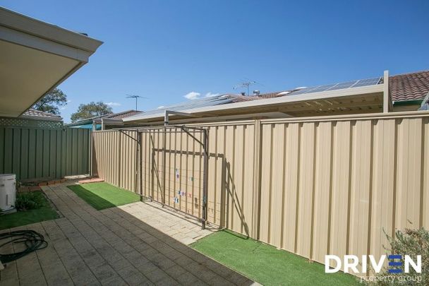 OVER 40'S COMPLEX - Photo 1