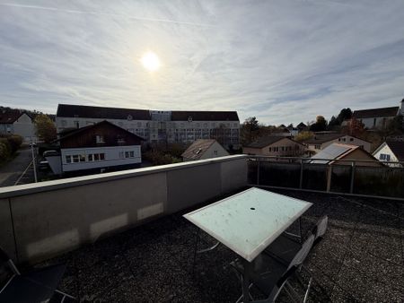A quiet neighborhood to enjoy your 2 balconies - Photo 4