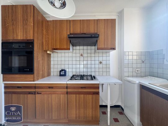 Location Appartement 4 pièces 83m² VILLEURBANNE 69100 - Photo 1