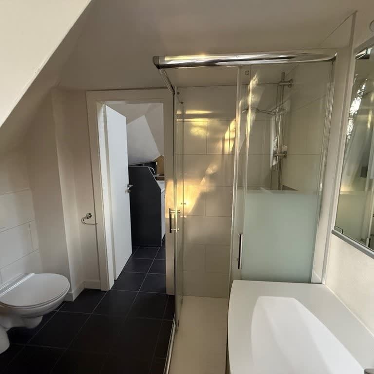 1 Zimmer, 25 m², 1. Stock - Photo 1