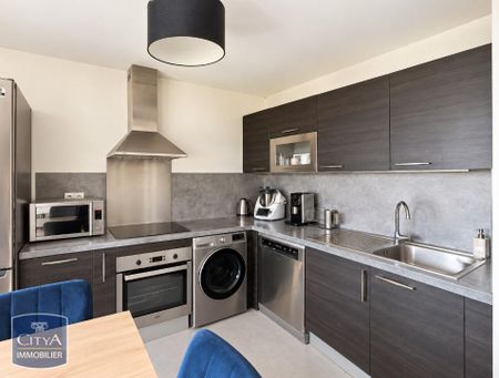 Location Appartement 3 pièces 66m² SATHONAY CAMP 69580 - Photo 3