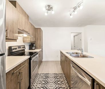 784 Rue Valois, #202 - Photo 2