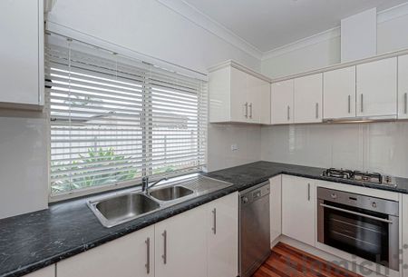 6 Finchley Street, Clovelly Park SA 5042 - House For Rent | Domain - Photo 3