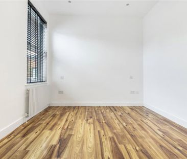 3 bedroom apartment to rent - Photo 3