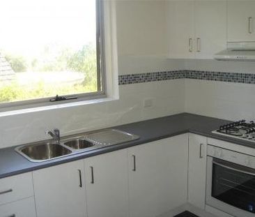 9/14 Fordholm Road, Hawthorn VIC 3122 - Photo 3
