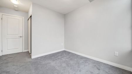 For Lease - 320 BISMARK Drive, Cambridge, Ontario - Photo 4