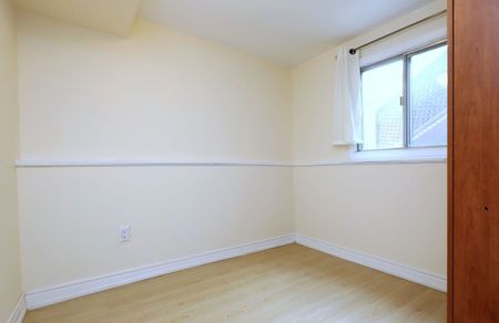For Lease - 4145 Quaker Hill Drive Unit# 2, Mississauga, Ontario - Photo 2