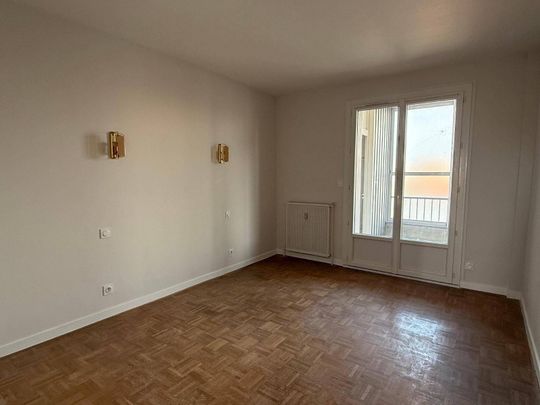 Location appartement 5 pièces 93.94 m² à Romans-sur-Isère (26100) 4 - Photo 1