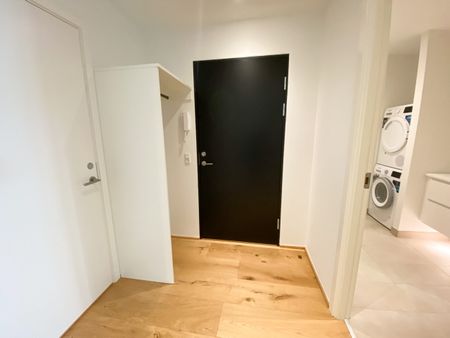 Nybygget og rummelig 3-værelses lejlighed i fantastiske omgivelser - Foto 5