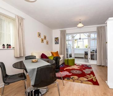 2 bedroom terraced house to rent - Photo 2