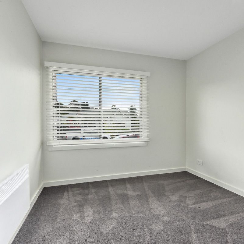 Modern and Convenient - Photo 1
