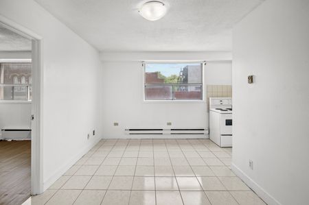For Lease - 638 Dufferin Street Unit# 4, Toronto, Ontario - Photo 2