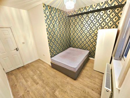 Thorn Grove, Fallowfield, Manchester, M14 - Photo 5