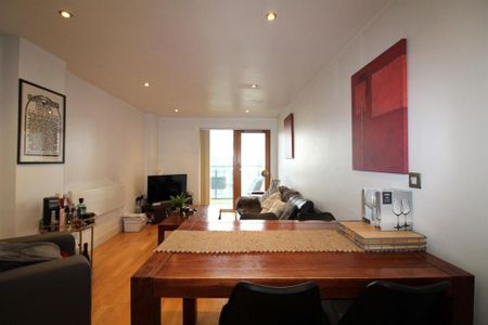 2 bedroom apartment to rent - Photo 2