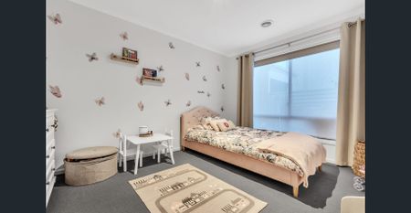 Spacious Family Home with Multiple Living Areas & Alfresco Living - Photo 4