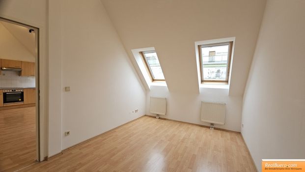 DACHGESCHOSSWOHNUNG IN DER FERNKORNGASSE - Photo 1