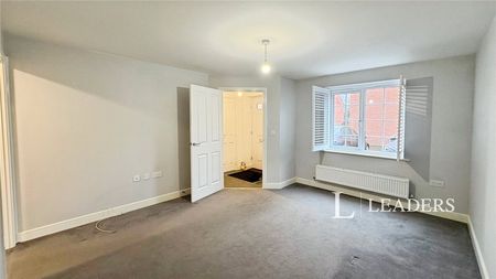 3 bedroom house to rent Fersfield Gardens Kingsway, Quedgeley, Gloucester, Gloucestershire, GL2 - Photo 2