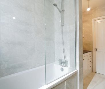 3 bedroom flat to rent - Photo 6