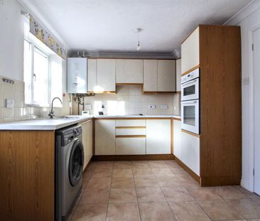 3 Bedroom House to let - Photo 2