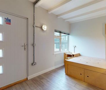 Studio to rent - Photo 2