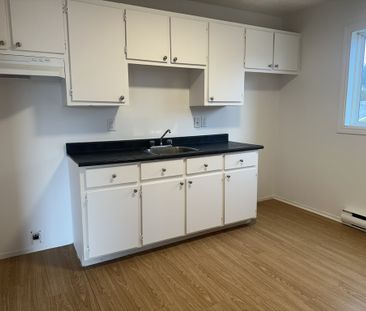 BEAU 3 ½ | EN RÉNOVATION |TOUT INCLUS - Photo 3