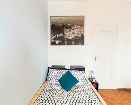 Via dei Mandorli, Cesano Boscone, Lombardy 20090 - Foto 2