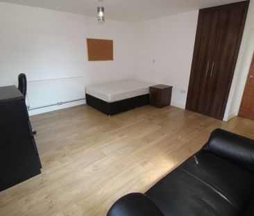 Flat , - Moor Lane, Preston - Photo 5