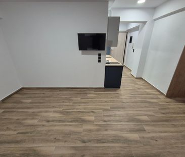Studio/Γκαρσονιέρα για ενοικίαση Κέντρο (Ιωάννινα) - Photo 4