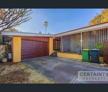 Charming and cozy home at 21 Avonlee Road - Photo 6