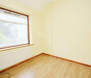 Nicholas Road, Dagenham, RM8 - Photo 5