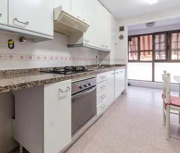 Carrer de Campoamor, Valencia, Valencian Community 46022 - Photo 3