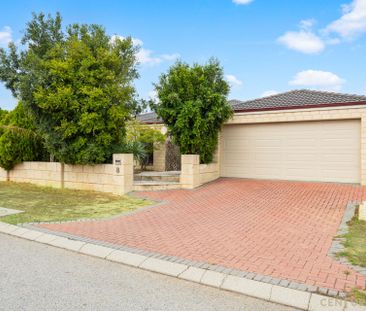 Large Entertaining Family Home&comma; with Pool&excl; - Photo 4