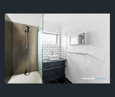 Flawless Renovated Top Floor Morningside Apartment! - Photo 6