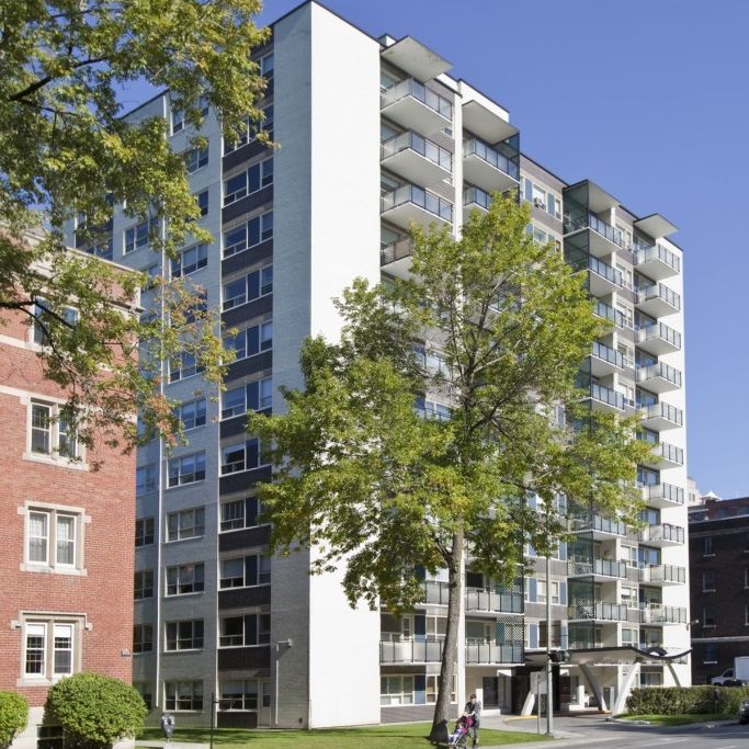 3033 Sherbrooke West - Chequers Place - 1 Bedroom - 3033 Rue Sherbrooke Ouest, Montréal - Photo 2