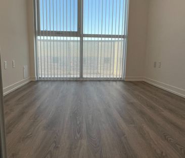 For Lease - 8 Interchange Way Unit# 5211, Vaughan, Ontario - Photo 2