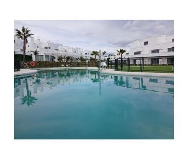 2 room luxury Apartment for rent in Estepona, Spain - Photo 3