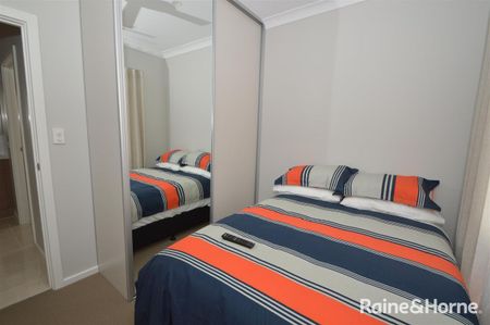 Modern Rooming House - 2 Rooms Available Now - Photo 5